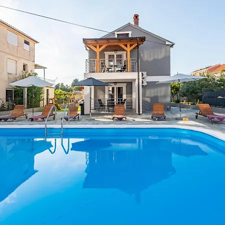 Lovely In With Outdoor Swimming Pool