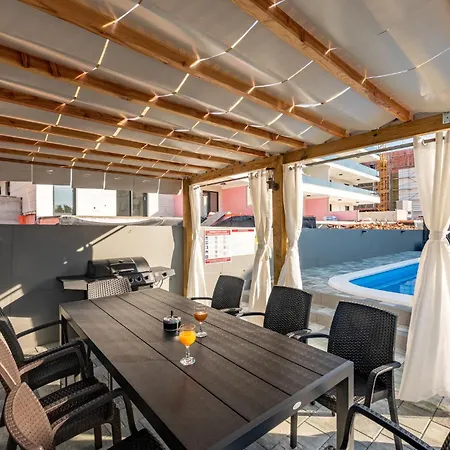 Lovely In With Outdoor Swimming Pool