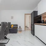 بيت للعطل Gorgeous In With Wifi زادار
