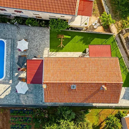 Gorgeous In With Wifi *