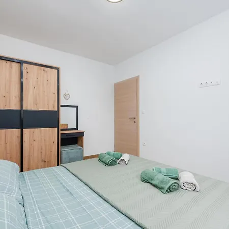 Gorgeous In With Wifi * 자다르